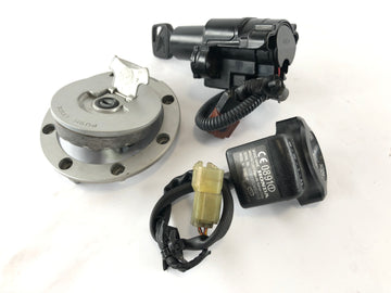 Honda CBR 1000 RR SC57 [2006] - Palace Set Tank Lock Sytytyslukko - 0