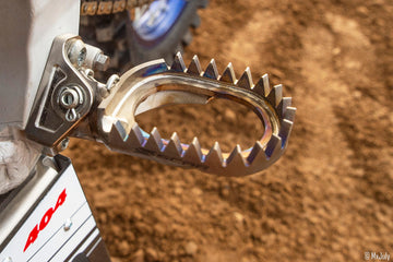 Yamaha Yz 450 [SCAR] - Titaaniset jalkatuet, itsepuhdistuvat