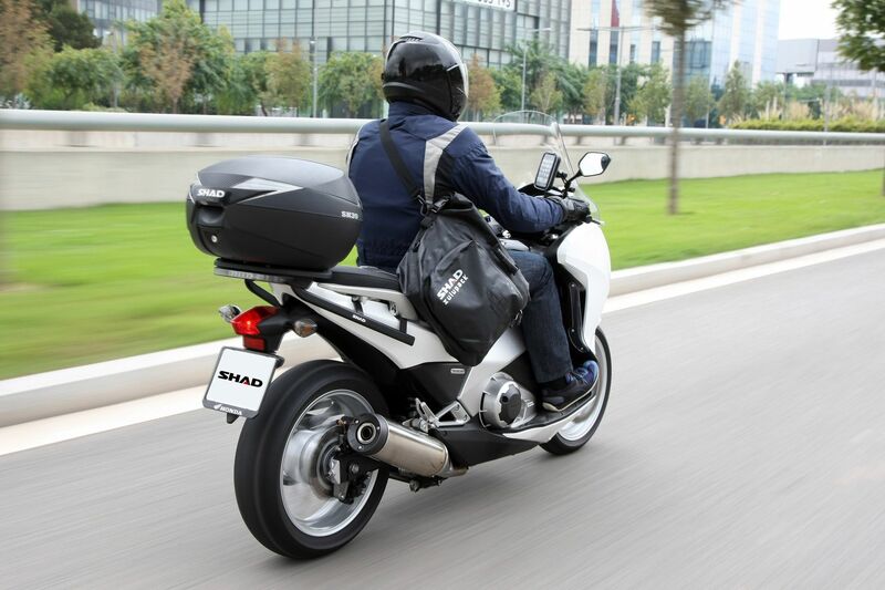 Kymco Ak 550 [SHAD] - SH39 Topcase schwarz 3kg 39L