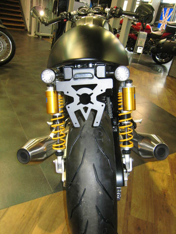 Triumph Thruxton 1200 [ACCESS DESIGN] - Kennzeichenhalter Radlauf schwarz Triumph Thruxton 1200
