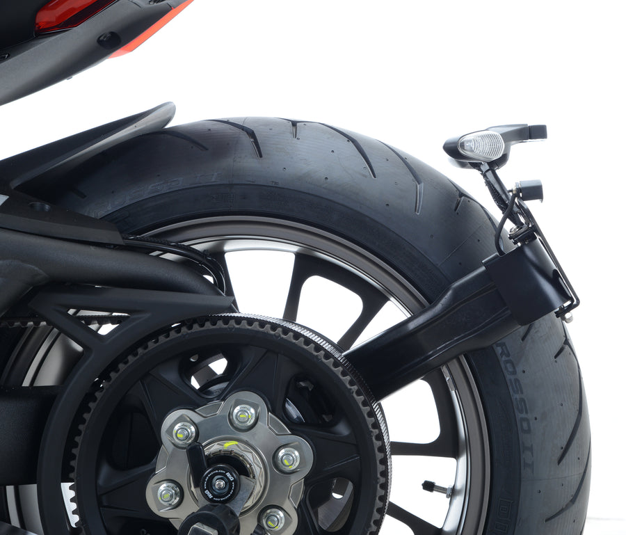 Ducati XDiavel S [2016-2020] - Rekisterikilven pidike, joka sisältää rekisterikilven valon