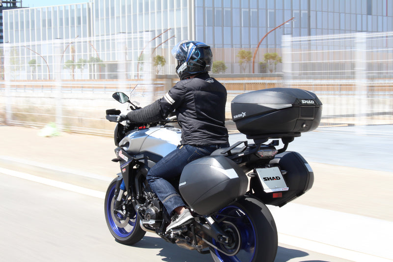 Yamaha T-Max 560 Tech Max [SHAD] - SH58X yläkotelo - Hiilikuori sis.