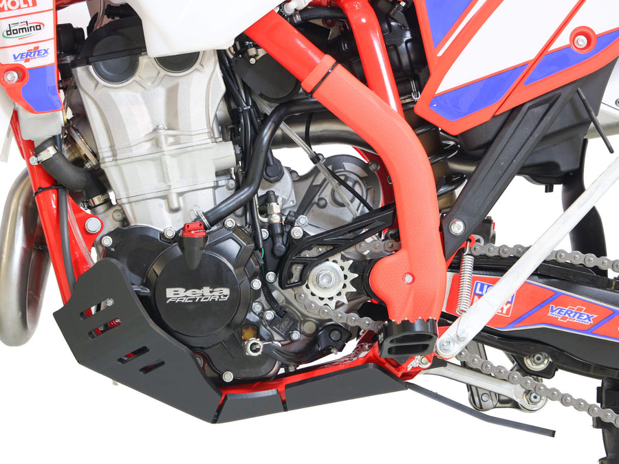 Beta RR 390 4 T [2024] - Xtrem Unterfahrschutz mit Gestängeschutz - PE-HD 8mm