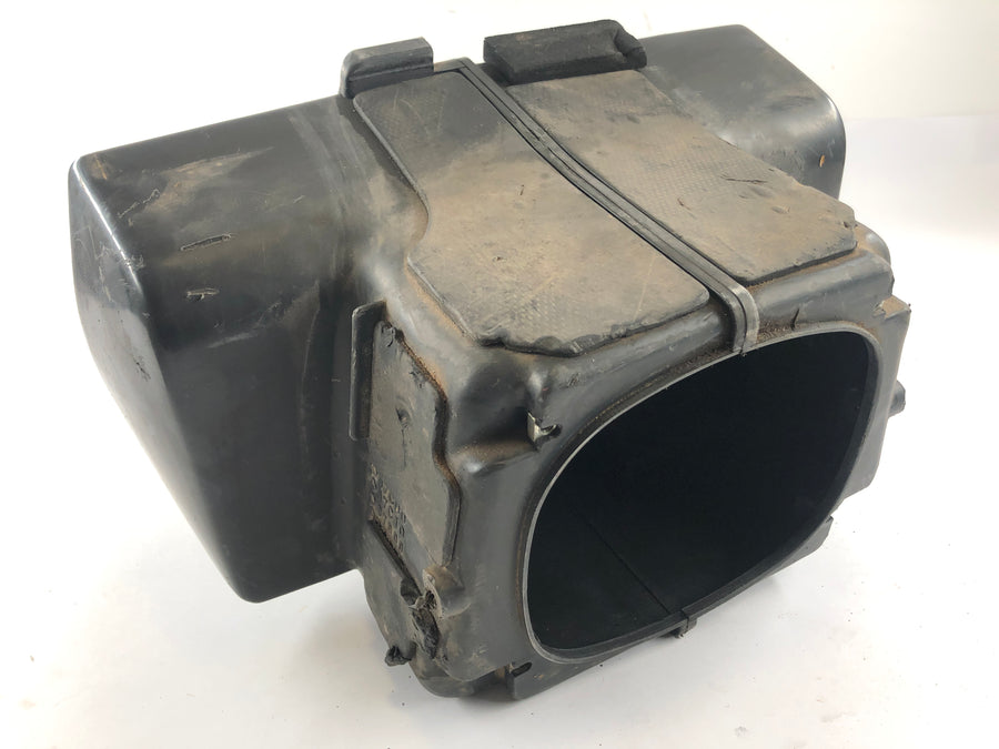 Suzuki GSX -R 1100 GV73B [1991] - Airbox Air -suodatinlaatikko