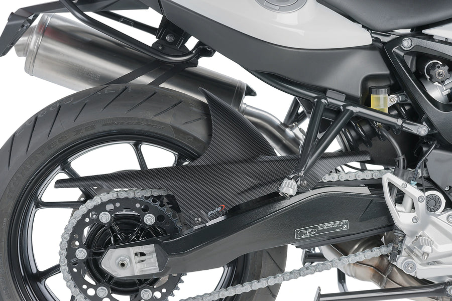 TRIUMPH BONNEVILLE T 120 BLACK [2025] - Hinterradabdeckung | Carbon-Optik | PUIG 5882C