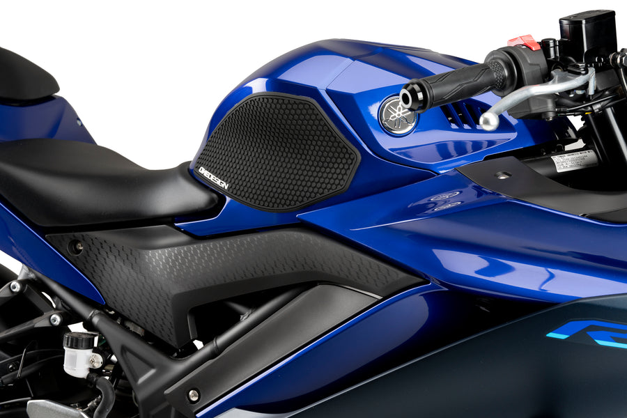 YAMAHA YZF-R3 [2023] – Sivusäiliön suojat – Läpinäkyvä
