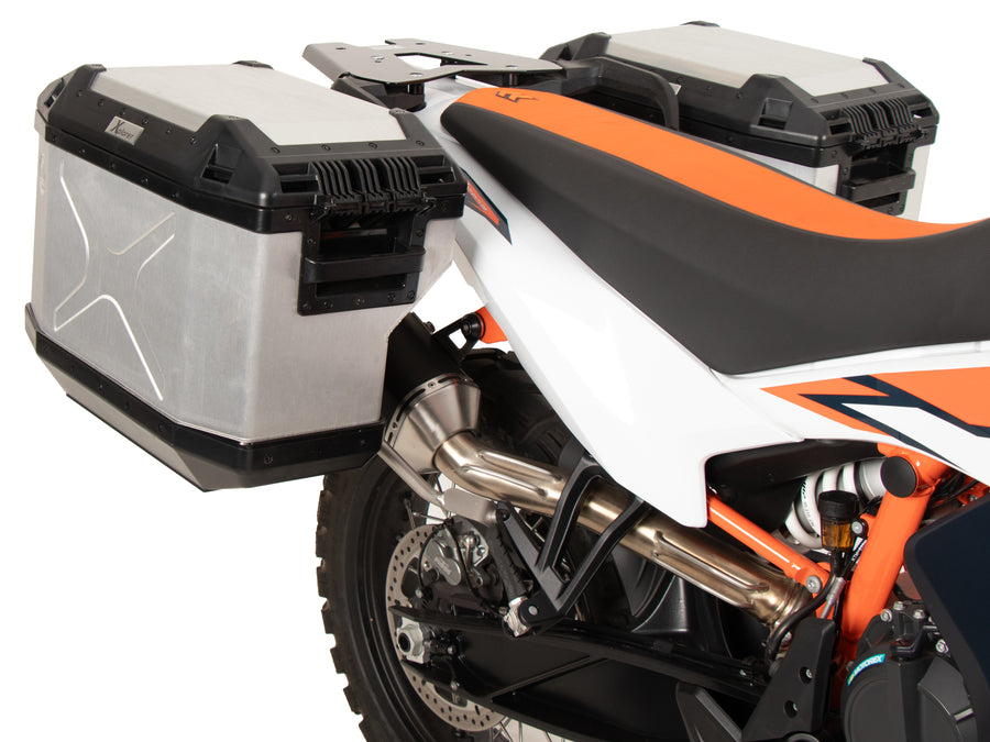 KTM 890 Adventure [2023-2026] - Laukkutelinesarja Cutout ruostumatonta terästä sis. Xplorer Cutout hopealaukkusarja 40/37