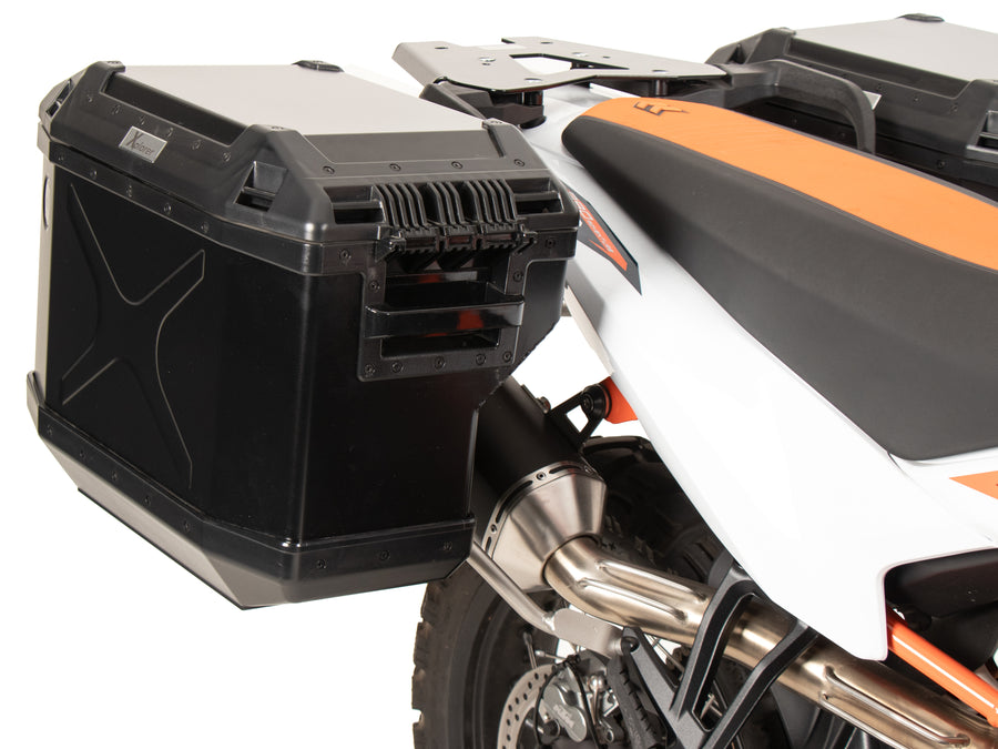 KTM 890 Adventure [2023-2026] - Pannier rack set Cutout stainless steel incl. Xplorer Cutout black pannier set 40/37