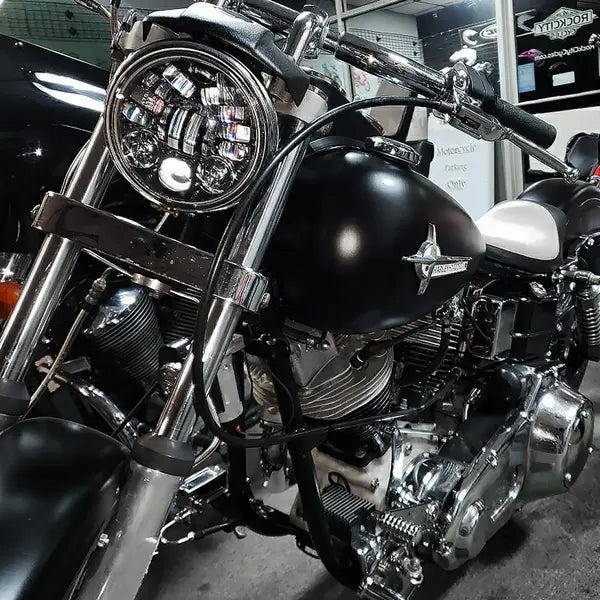 Yamaha XV 1900 SCL Raider Scl [2014] - 5-3/4" LED Adaptive 2 ajovalot – Tuotenro. 0555101 – Kuva 8