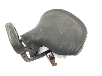 Denfeld pillion seat -klassikkoauto