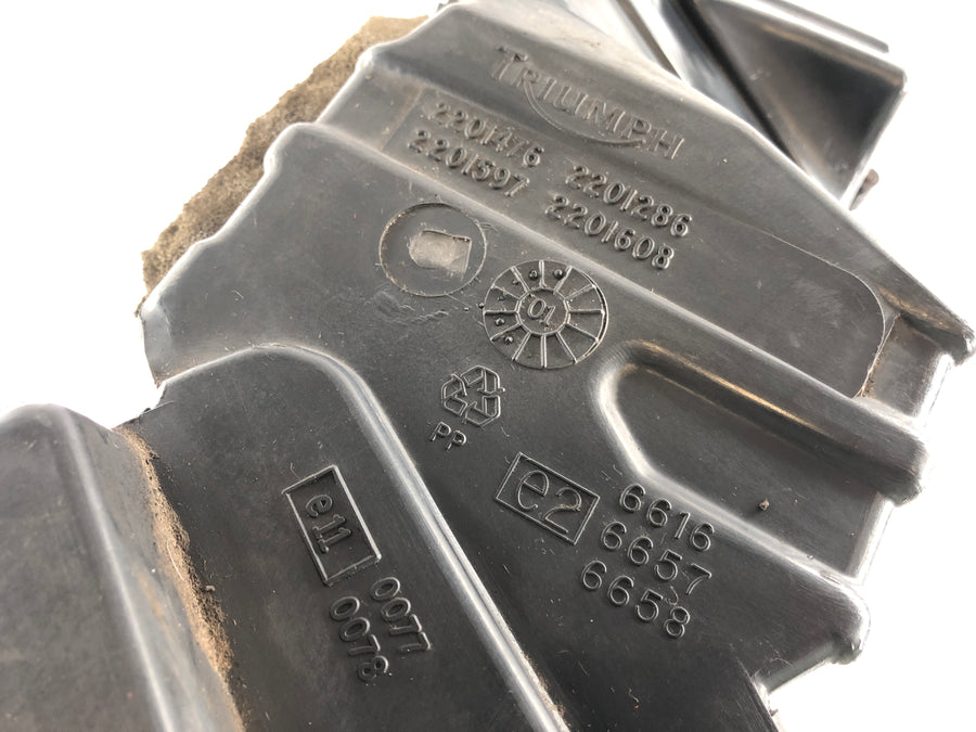 Triumph Tiger 955i 709en [2001] - Airbox Air -suodatinlaatikko