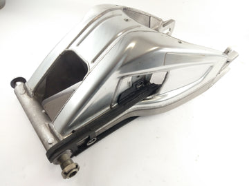 BMW S 1000 RR K10 [2010] - Schwinge takapyörän kääntö
