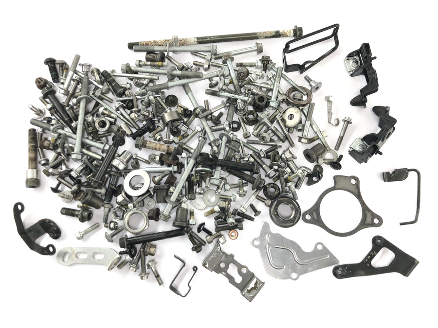 Yamaha YZF R1 RN19 [2008] - Restteile und Schrauben Konvolut Kleinteile