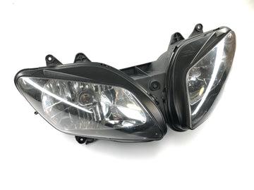 Yamaha YZF R1 RN09 [2002] - Ajovalojen etuvalo kaksinkertainen ajovalo