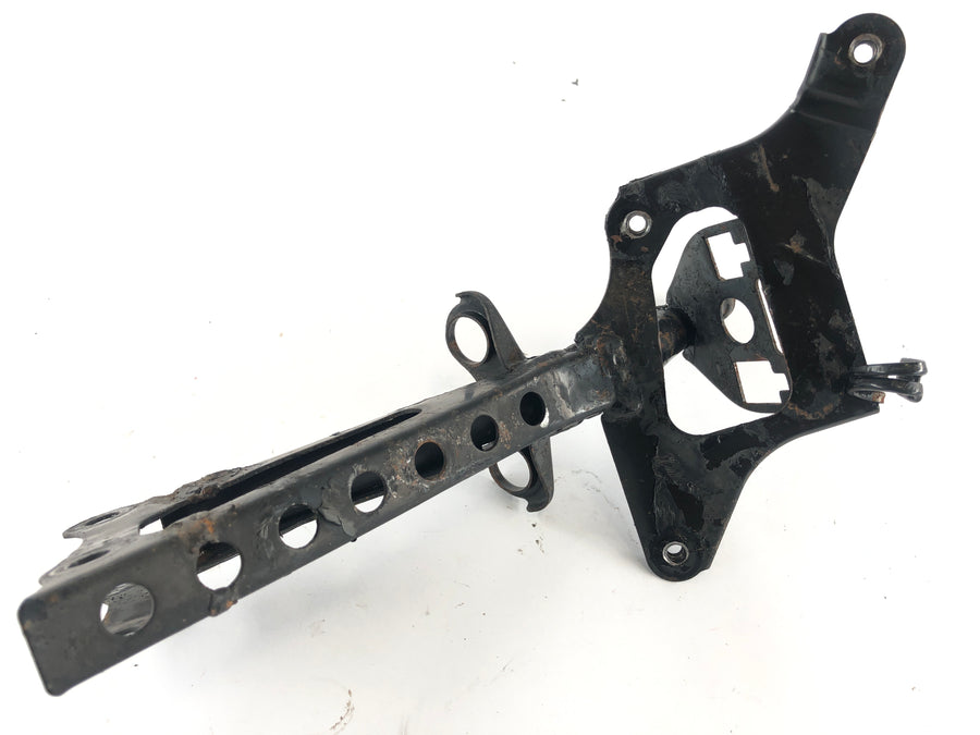 Honda CBR 900 RR SC28 [1995] - Lampun pidike Cladding Holder