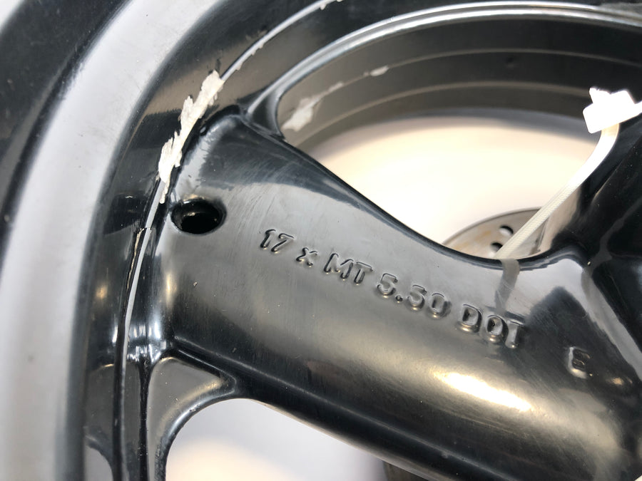 Ducati 900 SS [1993] - Hinterrad Rim -pyörä maalivaurioilla