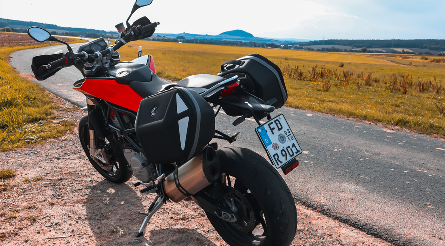 Husqvarna NUDA 900 [2012-2014] -C-Bow-sivukantaja