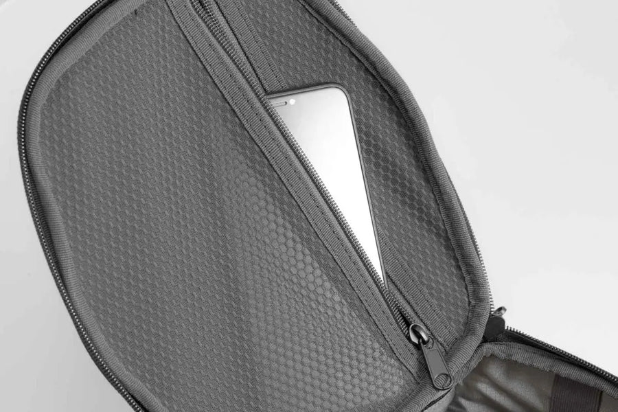 ducati monster 821 [SW-MOTECH] – PRO Enduro Tankrucksack mit Gurten (12–15 Liter)