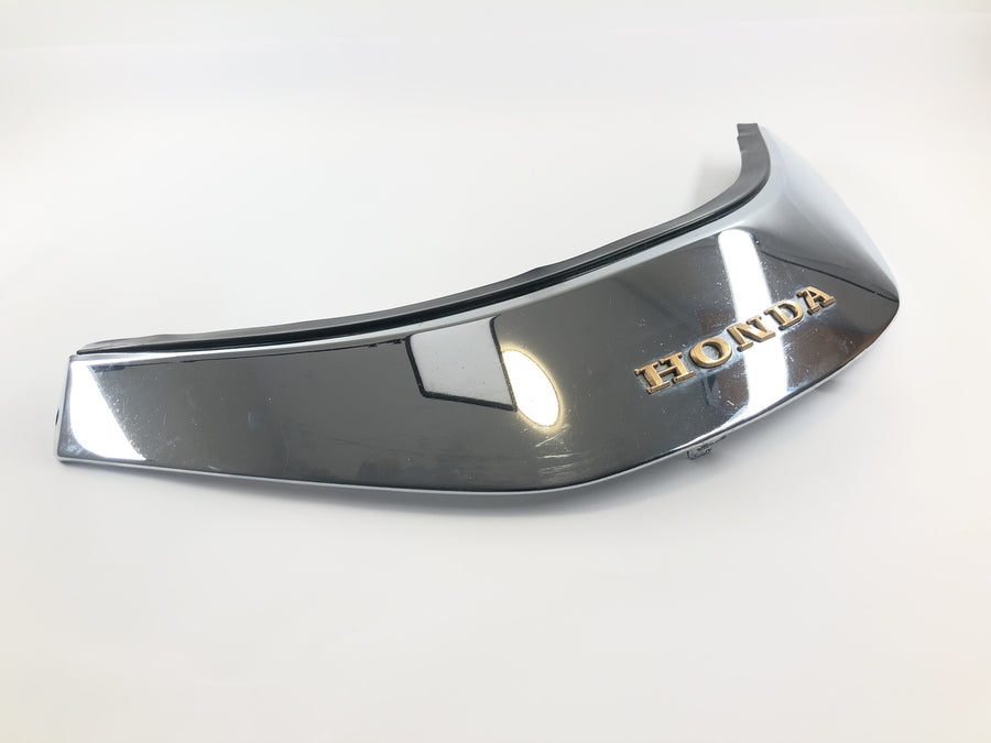 Honda GL 1500 Goldwing SC22 [1993] - Front panel windshield fairing