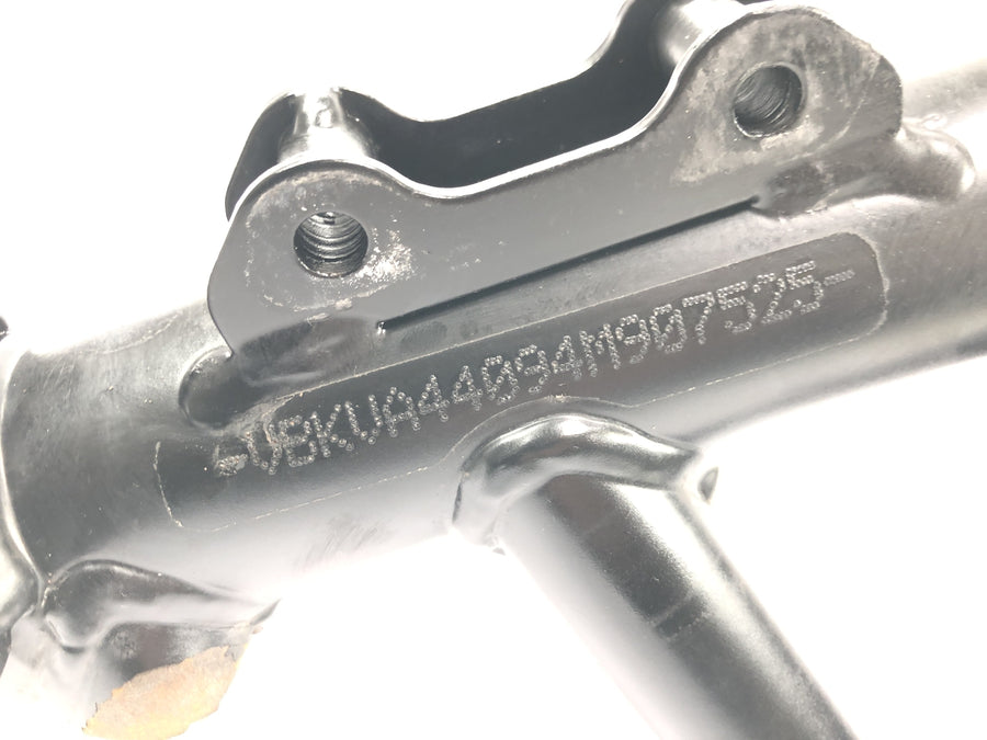 KTM 950 Adventure LC8 [2004] - Ohjauspään runko papereilla