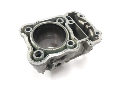 Honda XRV 750 Africa Twin RD04 [1992] - cylinder with piston at the front - 0