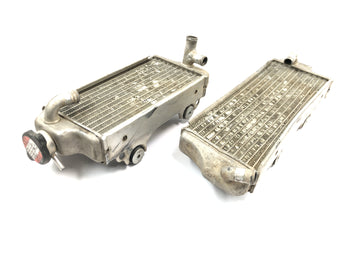 Suzuki RM Z 250 RJ41A [2007] - Jäähdyttimen vesijäähdyttimen jäähdytin vasen ja oikea pari