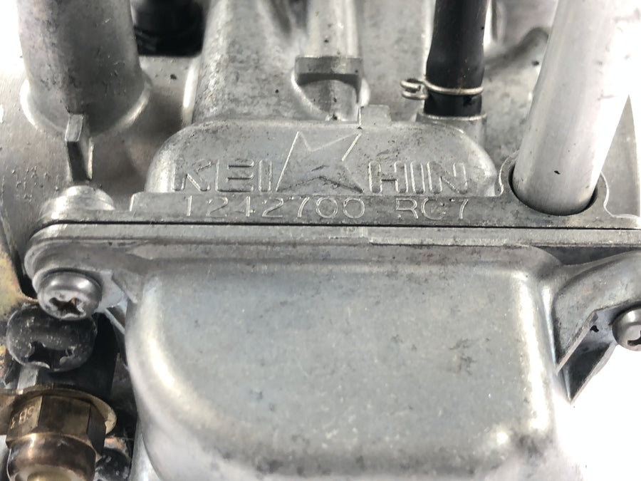 Triumph Speedmaster 900 [2003] - Keihin kaasutin