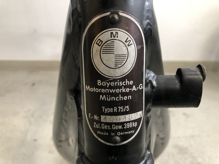 BMW R 75/5 [1973] - runko papereilla