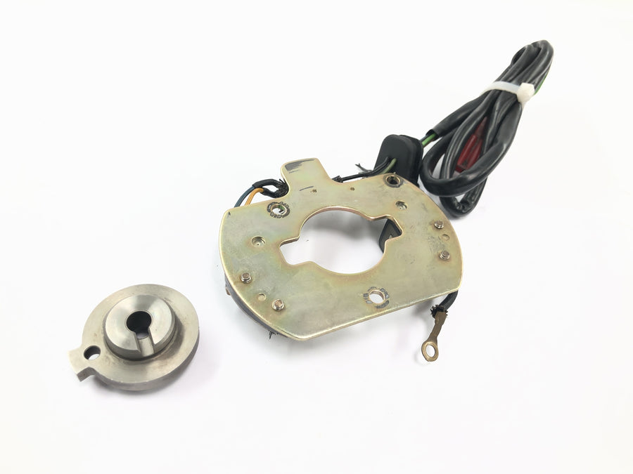 Suzuki GSX R 1100 GU74C [1987] - Pick-up sensor ignition pulse generator ignition sensor ignition