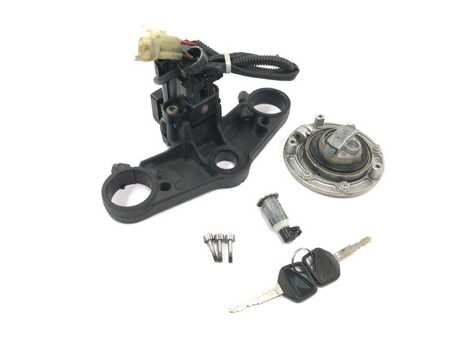 Honda CBR 600 RR PC37 [2004] - Lock set fork bridge top ignition lock tank cap
