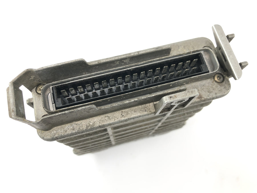 BMW K 1100 LT [1993] - Moottorin ohjausyksikkö ECU Motronic Bosch 0 261 200 270