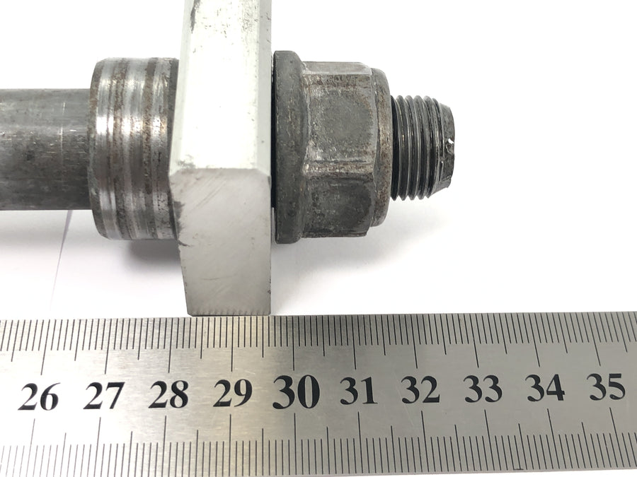 Honda CBR 900 RR SC28 [1995] - Rear axle