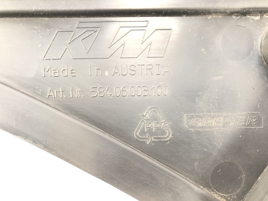 KTM LC4 640 EGS [2004] - sivukansi vasemmalla