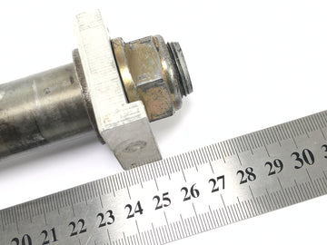 Husqvarna TE 610 H6 8AE [TE 570 H7] - takapyörän akseli pyörän akseli taka-akselin läpi - 0