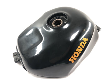 Honda CBR 900 RR Fireblade SC33 [2000] - Tankin polttoainesäiliön polttoainesäiliön polttoainesäiliön säiliö, jossa on lommo