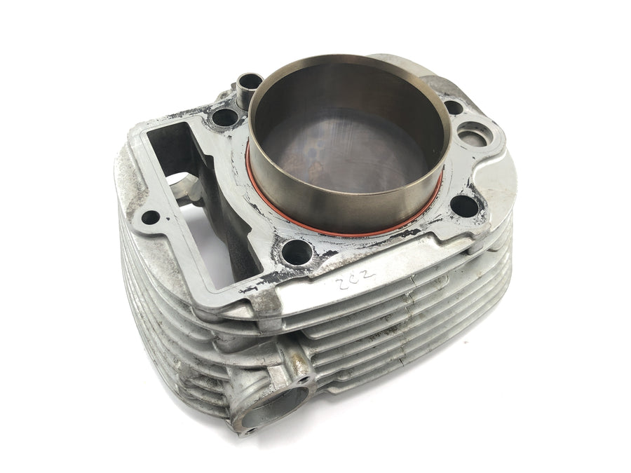 Yamaha XVS 650 4VR [1997] - Cylinder with rear piston