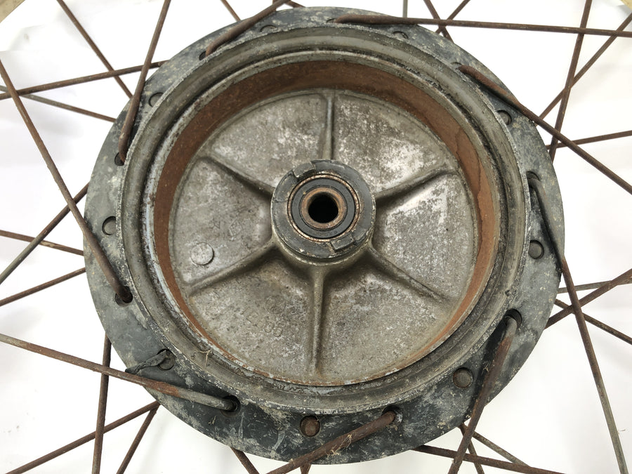 Yamaha XT 500 1U6 [1981] - Etupyörän reunan pyöräkulta