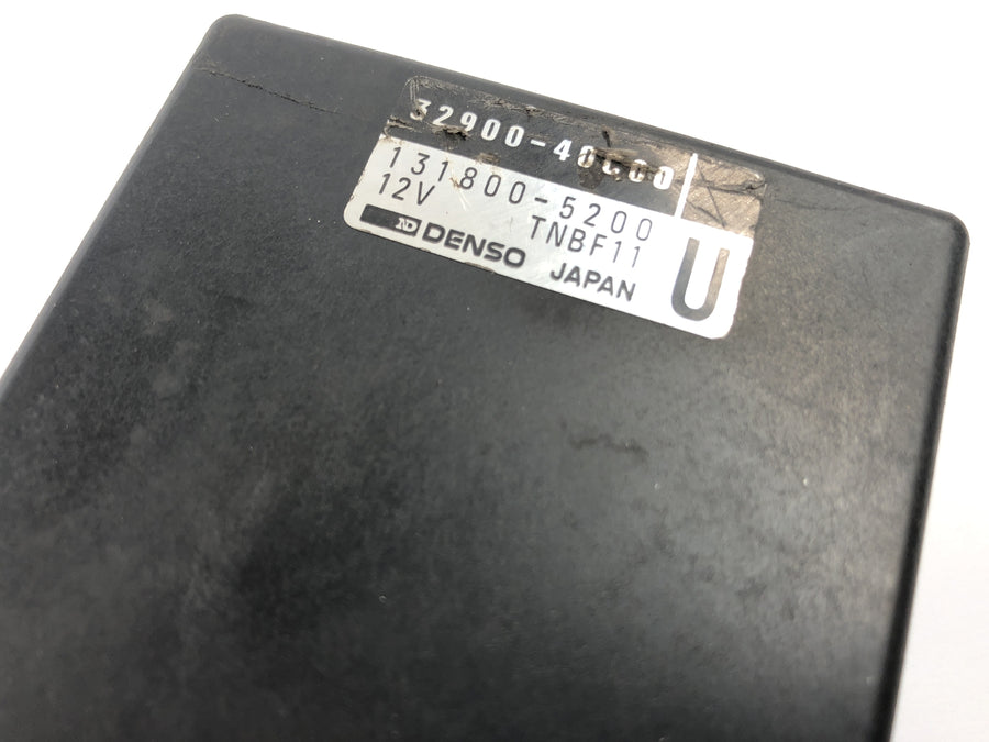 Suzuki GSX R 1100 GV73B [1990] - CDI -ohjausyksikkö