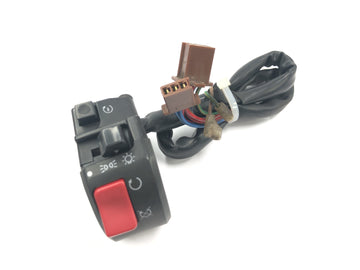 Yamaha XJR 1300 RP02 [1999] - Ohjaustankokytkin oikeanpuoleisen kytkinyksikön asennuskäynnistys - 0