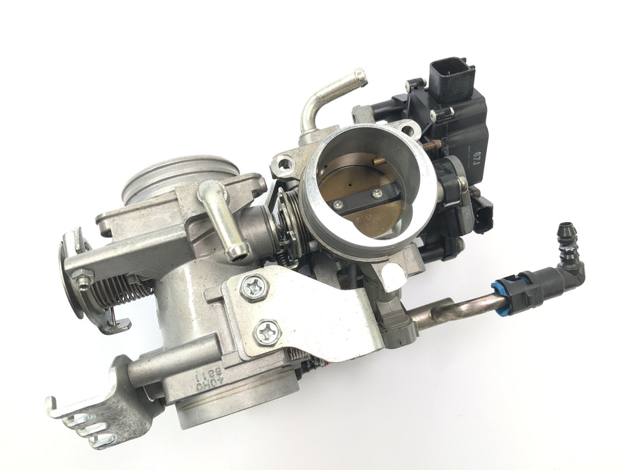 Suzuki VZ 1500 WVCU [2011] - Kaasuventtiilin kaasunsäätöläppä