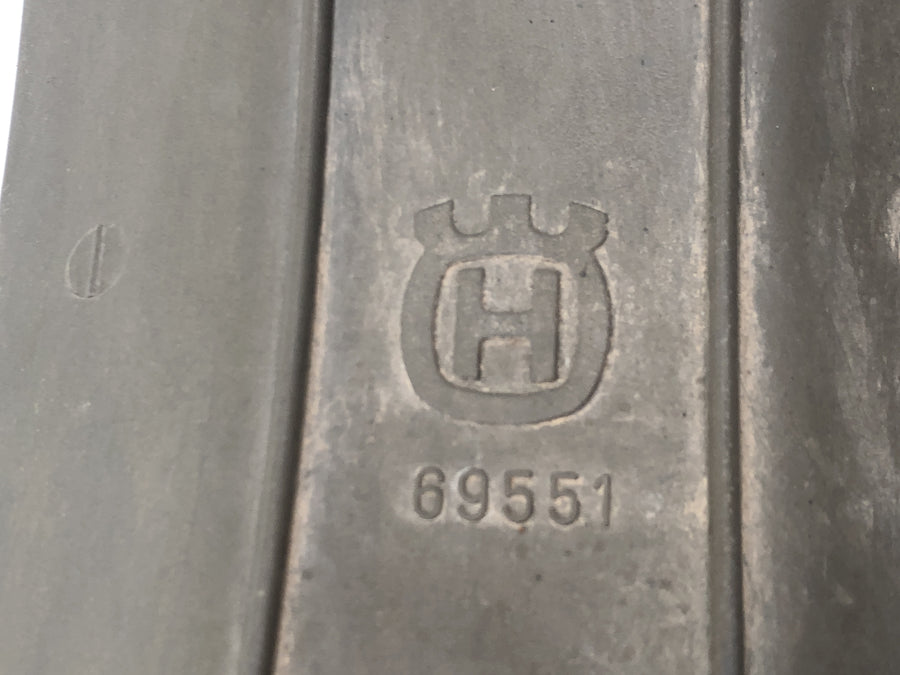 Husqvarna TE 610 E Dual H7 [1999] - Kotflügel hinten innen Spritzschutz