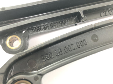 KTM 640 LC4 EGS [1999] - Liukukisko ja kiristyskiskon jakoketjun ohjain - 0