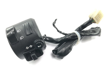 Yamaha MT07 RM04 [2014] - Ohjaustangon kytkin vasen kytkimen sovituksen merkkikytkin