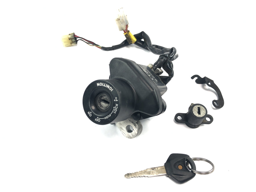 Yamaha MT 03 RM02 [2007] - Schlosssatz Tacho 46063 km Cockpit Instrumentenanzeige Drehzahlmesser