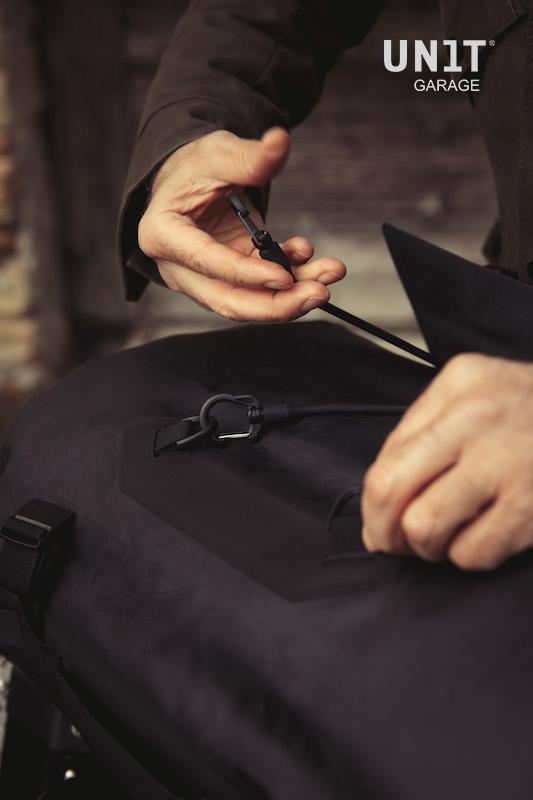 BMW R 1200 GS LC pyörä [2013-2019] - Khali Duffle Bag 44L TPU:ssa