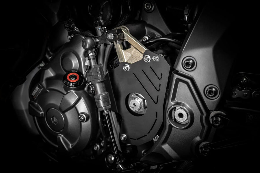 Yamaha YZF-R7 RM39 [GILLES TOOLING] – Schaltwellenabstützung