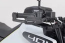Svartpilen 401 [SW-MOTECH] – vipusuojat tuulensuojalla