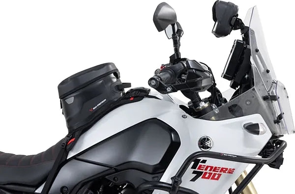 Cagiva Elefant 750 [SW-MOTECH] – PRO Cross WP tankkilaukku hihnajärjestelmällä