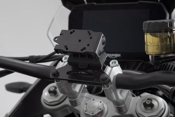 Triumph Scrambler 1200 XE Chrome Edition [2023] - Navi-Halter am Lenker – Bild 1