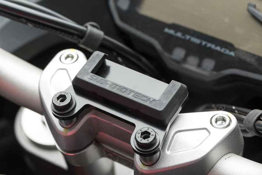 Ducati Multistrada 1260 S Grand Tour [2020] - ohjaustangossa oleva navigointipidike – kuva 4